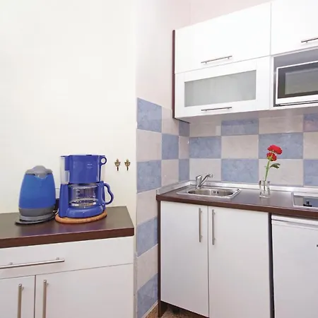 Lovely In With Kitchen *